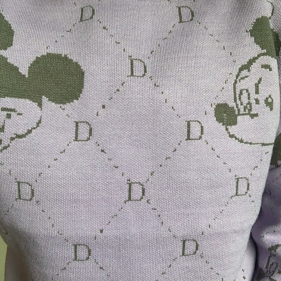 S O L D Disney sweatshirt inspired - Picture 7 of 16